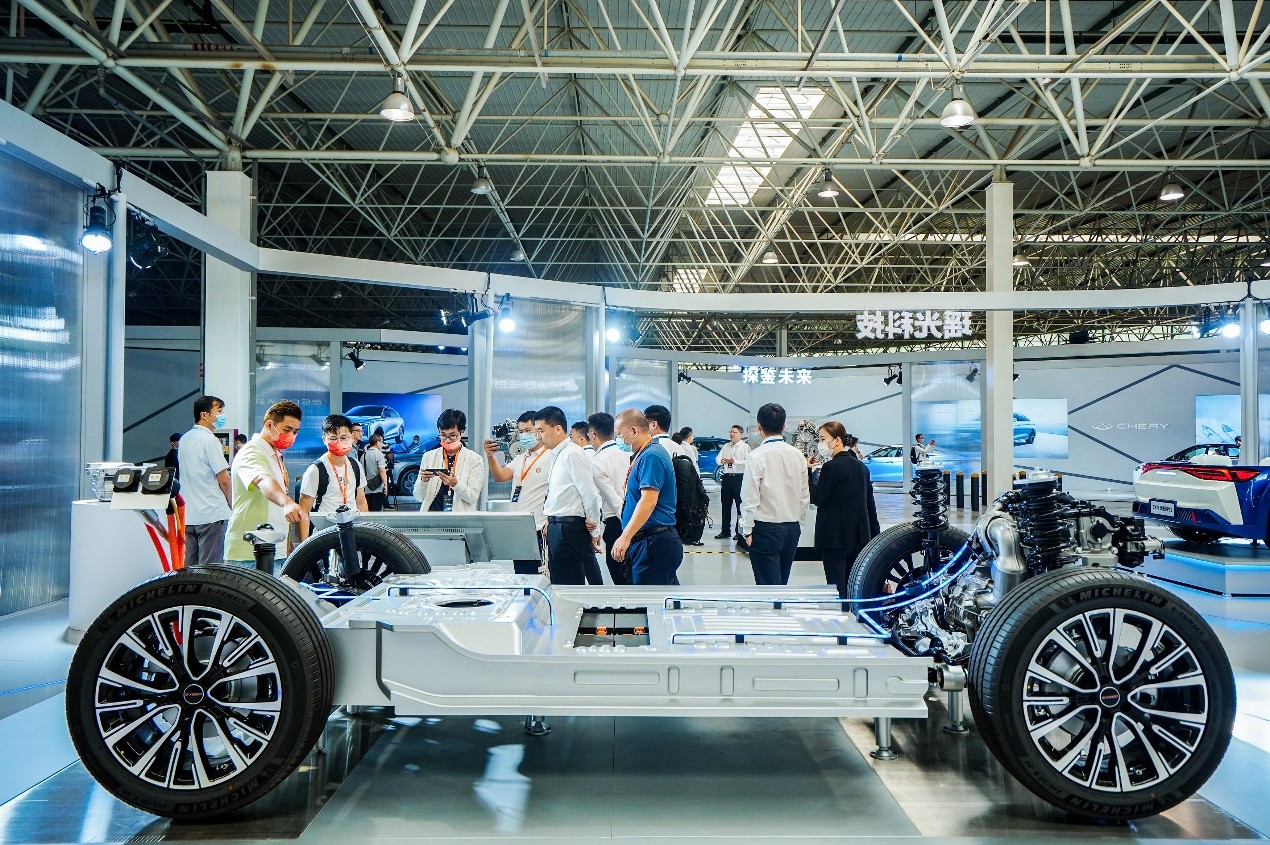 奇瑞t2x平台以领先的智能科技与全球化标准拥抱时代变革