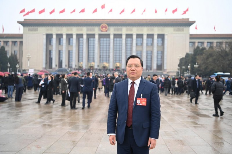 全国人大代表、中国移动辽宁公司总经理刘宏志:推动数字乡村建设、激发乡村振兴“数智力量”